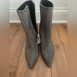 a new day Black Heeled Boots with Sleek Design